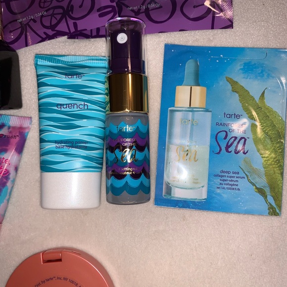 Sizzle Make Believe In Yourself Tease Eyeshadow - Picture 7 of 8